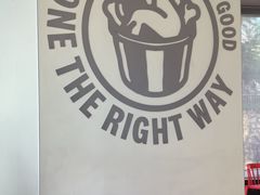 -肯德基(岱宗店)