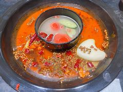 鸳鸯锅底-重庆古老火锅