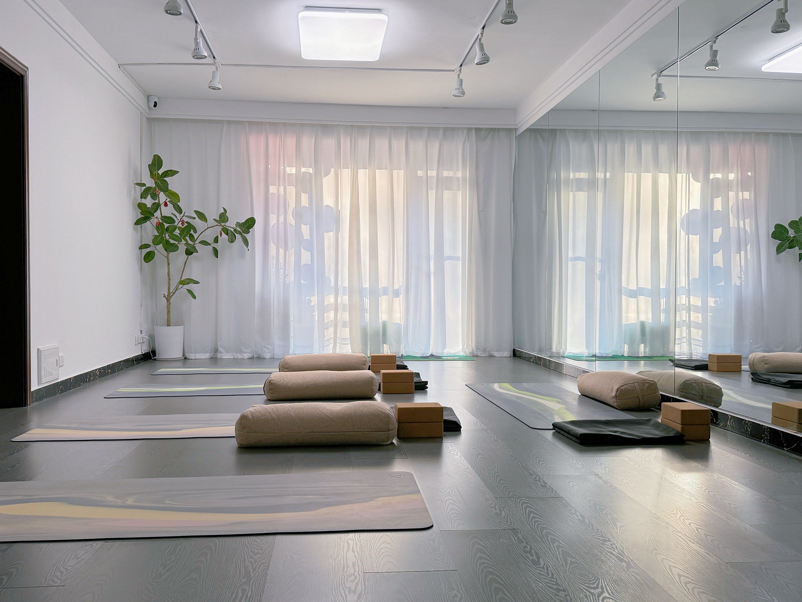 小区里的瑜伽馆