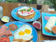 -蓝壁虎咖啡酒馆