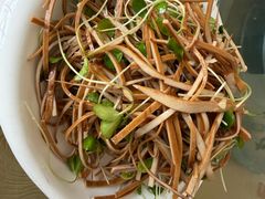 -阿三鱼头泡饼·家常菜