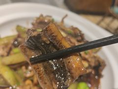 牛蛙炒鳝鱼-黄泥岗·地道湖北菜(奥特莱斯店)