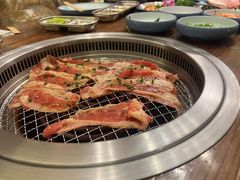 -明洞阿姨·韩式酱蟹烤肉·创意料理(三元桥店)