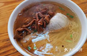 Chicken Leg and Offal Noodles