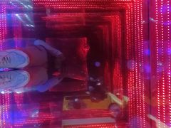 -重庆梵高星空艺术馆(解放碑旗舰店)