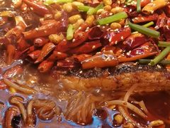 -鸣记脆皮烤鱼·海鲜烤鱼(三八广场店)