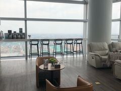 -黄金时代游泳健身云畔会所(绿地中心双子塔店)