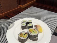 -广州万富希尔顿酒店·感趣自助餐厅·金秋蟹宴生蚝海鲜刺身