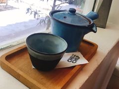-彳亍咖啡·这里(水湾路店)