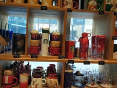 零售区-星巴克(北京三里屯SOHO一店)