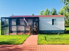 -亿利库布其七星湖沙漠生态旅游区