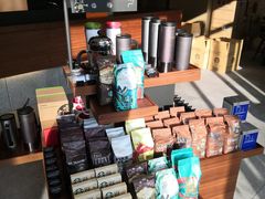 零售区-星巴克(深圳嘉汇新城店)