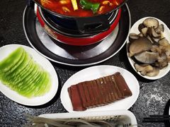 -湘肠香火锅店(团结湖店)