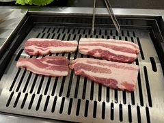 -臻牛烤肉