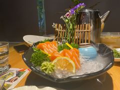 三文鱼刺身-新一喜铁板料理餐厅·铁板放题(北国商城店)