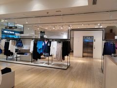 -COS(月星环球港店)
