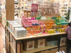 -猫的天空之城概念书店(印象城购物中心店)