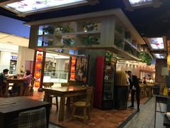 -花馬肆.云南过桥米线(汉神购物广场现场熬汤店)