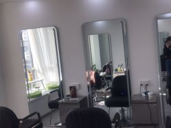 -LILI·HAIR SALON理理造型