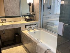 -上海宝华万豪酒店