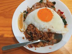 泰式打抛猪肉饭-Mr.potato土逗先生(曼度店)