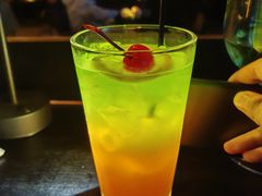 -Mx.cocktail bar