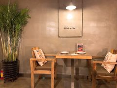 -HIGH FIVE哈福手工汉堡(桂林路店)