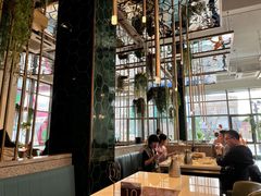 大堂-红樱桃·欢乐餐厅(太原里店)