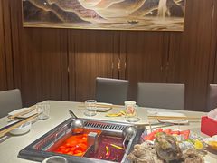 -海底捞火锅鲜切牛肉主题店(长寿路店)