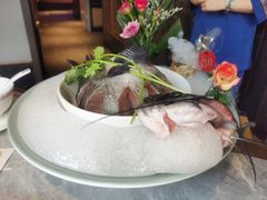 -野山舂·贵州现舂酸汤牛肉(民生路店)