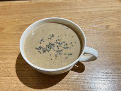 松露蘑菇汤-HELLO 27 意面·沙拉·帕尼尼