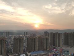 -宜昌均瑶国际酒店(宜昌CBD购物中心夷陵广场店)