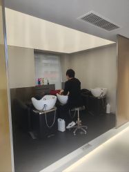 -苑苑发型设计