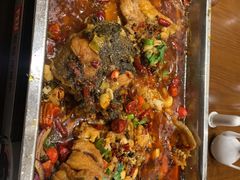 -东口码头·烧鸽子·鱼头泡饼·地方菜(金鹰悦城店)