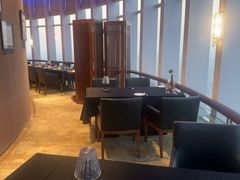 -厚街国际大酒店·360度旋转餐厅