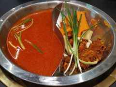 -沸炉重庆老火锅(军事博物馆店)