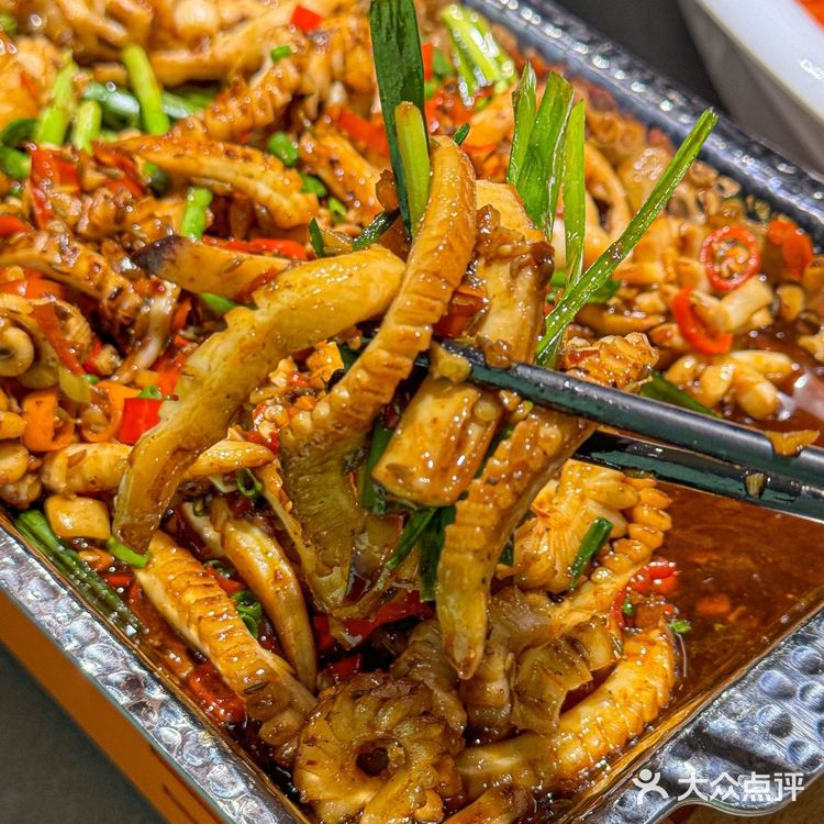 这一碗DIY的鲍鱼小炒肉真是下饭神器啊！