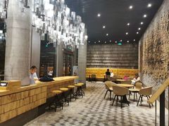 大堂-星巴克臻选(湖滨道店)