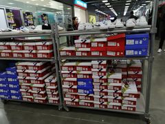 -上品折扣(回龙观店)