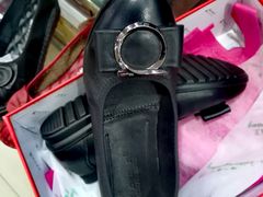 -靓足鞋店(大沽南路店)