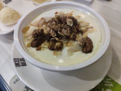 琥珀果仁双皮奶(热)-满记甜品(优客百盛店)
