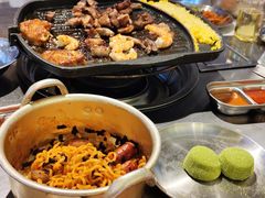 -阿亲家·韩式无限烤肉(花果园店)