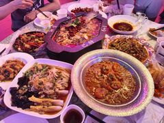 -巴特餐饮6加1音乐餐吧·新疆菜