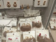 -名创优品(山东青岛华润万象城店)