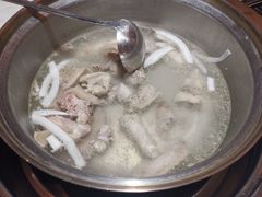 -喃喃椰·糟粕醋·椰子鸡火锅(七堡花园店)