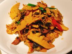 笋干烧土猪肉-筱爷叔·上海传统手工菜(玉树路店)