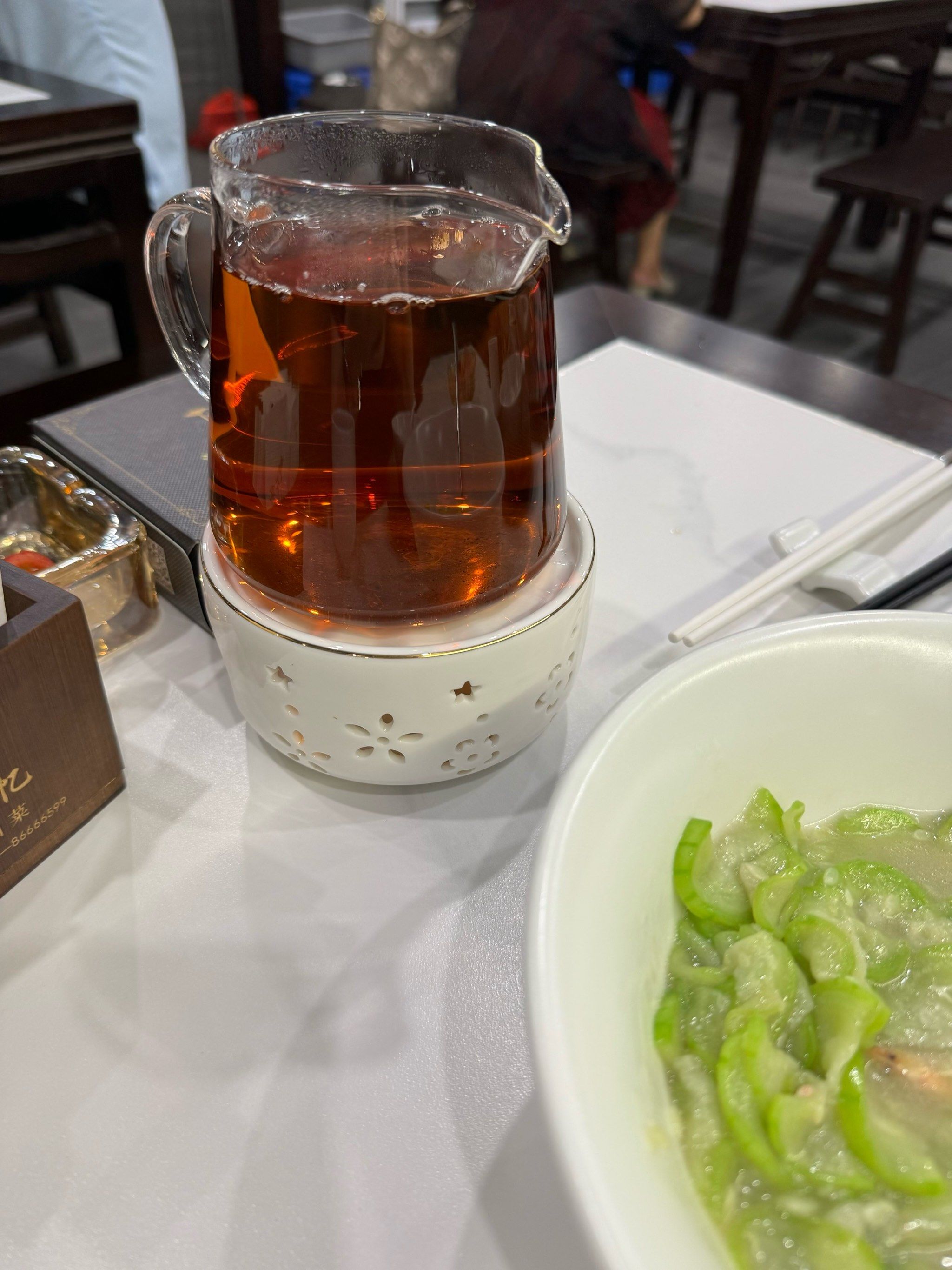 其实之前吃到比较正宗的湖南菜是在罗村中学隔壁那里有一家叫山坝坝