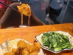 -梁姐啤酒鱼(兴坪古镇店)