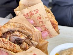-洪峰浩老北京烧饼夹肉(角门路店)