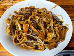 牛肉炸酱面-珠宝街老左杂酱面馆